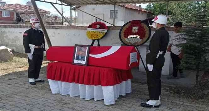 Kazada ölen Kıbrıs gazisi toprağa verildi