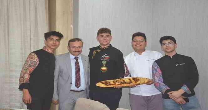 Emet Pidesi pizzayla yarıştı