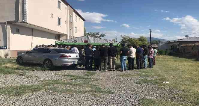 Hayvanları çalmaya gelen hırsızlar tarafından öldürüldü