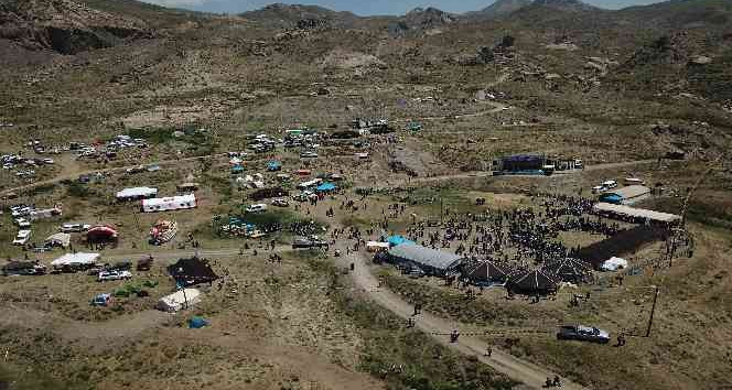 Güvenlik güçlerinin çalışmaları meyvesini vermeye devam ediyor: Kato Dağı’nda festival coşkusu