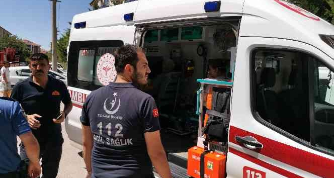 Zihinsel engelli gencin çıkardığı yangında anne ve babası yaralandı