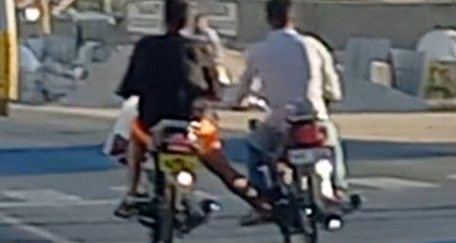 Mardinde iki motosikletlinin tehlikeli yolculuğu