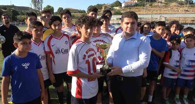 Karakeçili Futbol Şenliği sona erdi