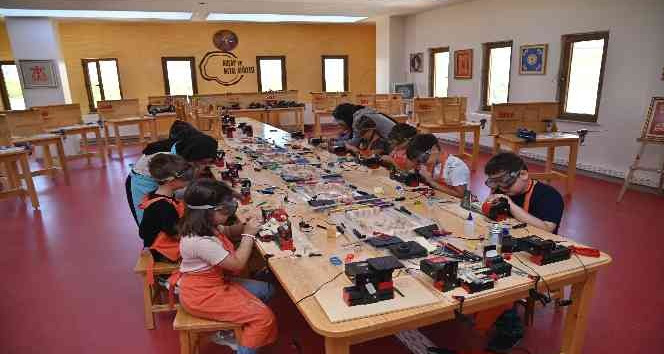 Sanat Tasarım Atölyesi Yaz Kursları devam ediyor