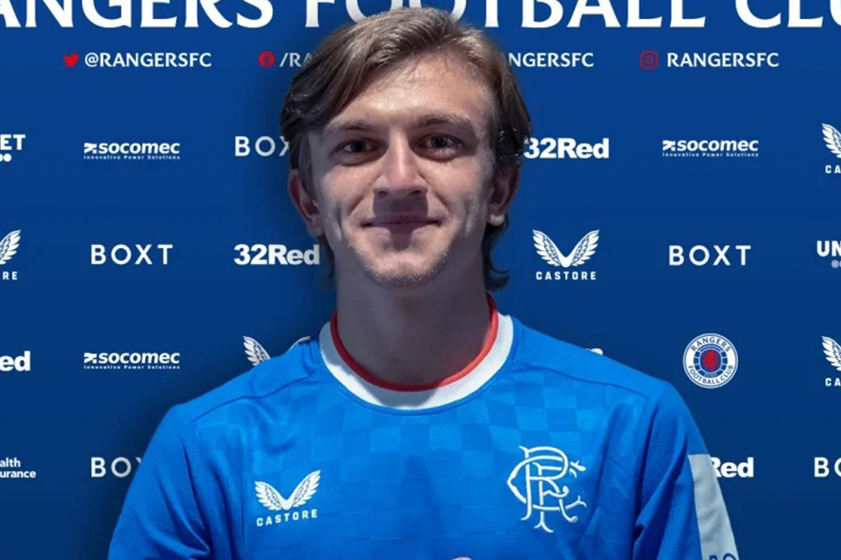 Rıdvan Yılmaz, Rangers'a transfer oldu