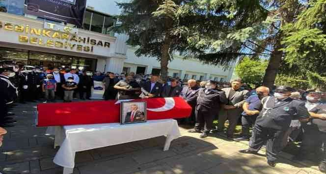 Kansere yenik düşen Şebinkarahisar Belediye Başkanı Yılancı son yolculuğuna uğurlandı