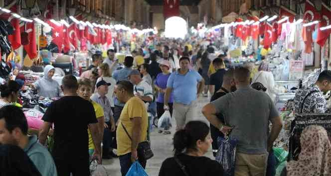 Pasaportsuz giriş başladı, Bulgar turistler Edirne’ye akın etti