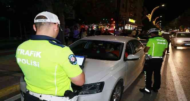 Aksaray’da trafik denetimleri sürüyor