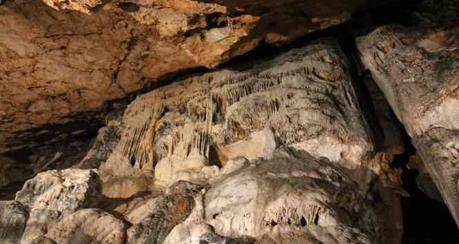 Çımağıl Mağarası hayran bırakıyor