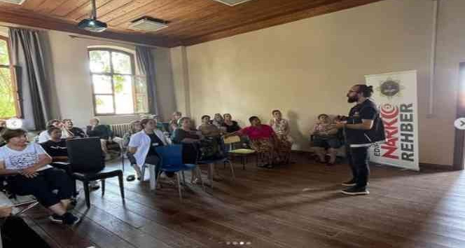 Polis ekiplerince “En İyi Narkotik Polisi Anne” sunumu yapıldı