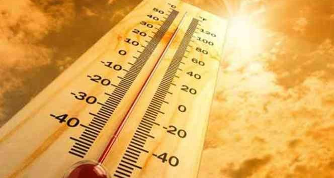 Sıcak yaz günlerinde su tüketimine dikkat: günde 2,5 litre su için