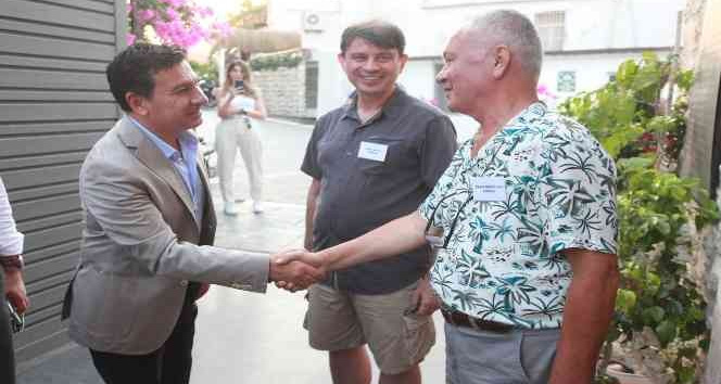 Bodrum’da Asker Ressamlar Sergisi açıldı