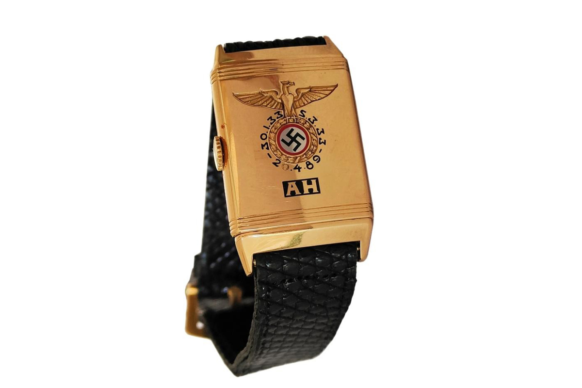 Hitler&#039;in saati tartışmalı müzayedede 1.1 milyon dolara satıldı