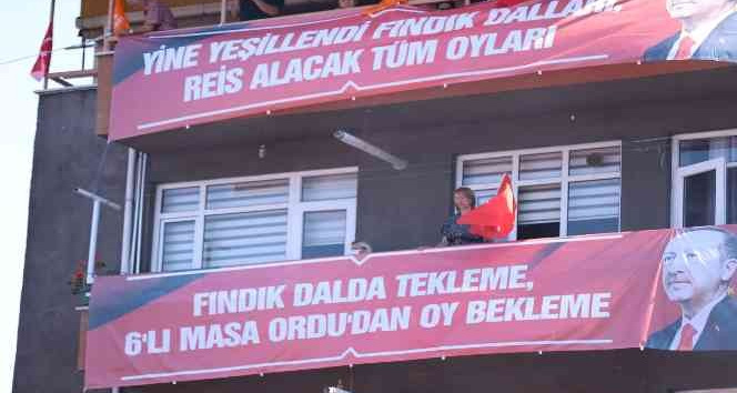 Ordu’da pankartların dili: “Fındık dalda tekleme, 6’lı masa Ordu’dan oy bekleme”
