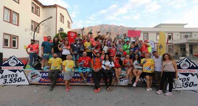 Türkiye’nin ilk ‘Uluslararası Ultra Sky Trail Maratonu’nda kazananlar belli oldu