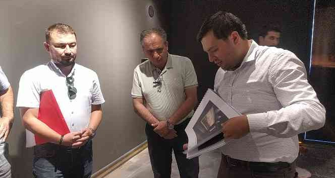 Başkan Çakın, Uşakspor’un devredilmesi için imzaların atıldığını açıkladı