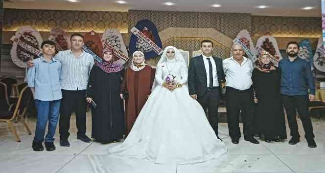 Taştaş ve Bakır ailesinin mutlu günü