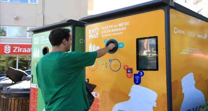 Yalova’da EKOMAT ile 45 günde 130 bin atık geri dönüşüme kazandırıldı
