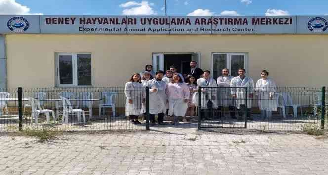 ASÜ’de deney hayvanları kullanım sertifikası programı tamamlandı