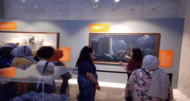 Yalovalı kadınlar Bursa’nın tarihi mekanlarını gezdi