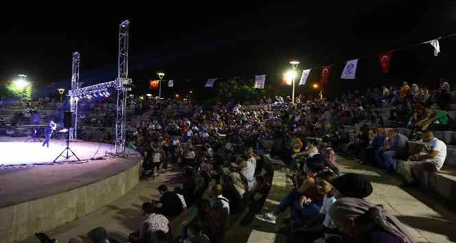 Denizli’de yaz konserleri başladı