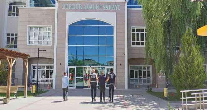 Burdur’da çaldı, Denizli’de yakalandı