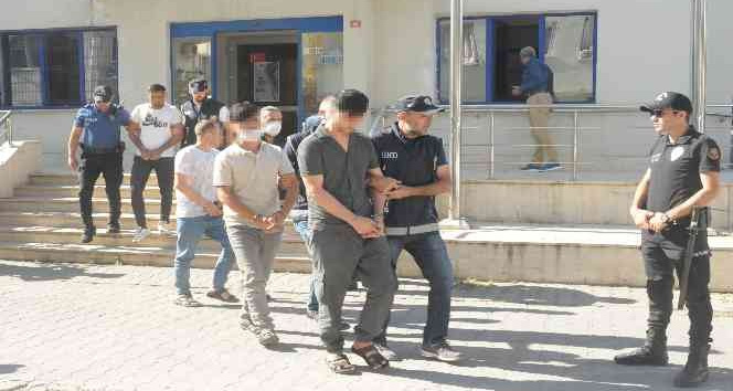 Yalova merkezli 3 ilde göçmen kaçakçılığı operasyonu