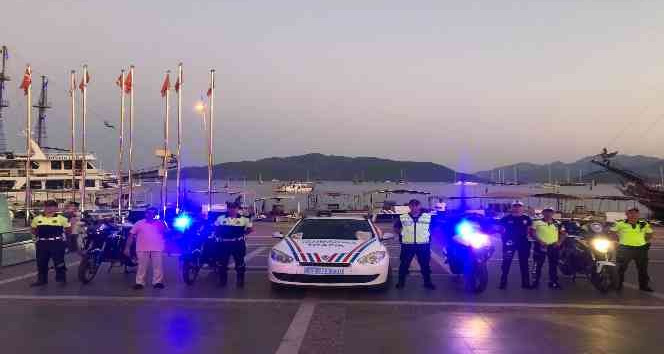 Jandarma, Marmaris'te Emniyet Kemerinin Önemini Anlattı - Muğla