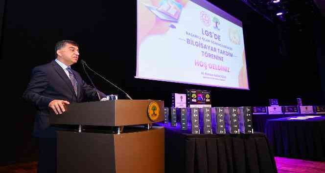 Şehitkamil’deki başarılı öğrenciler ödüllendirildiler