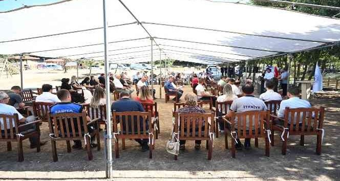 Biga Belediye meclis toplantısı Nilüfer Gölü’nde yapıldı