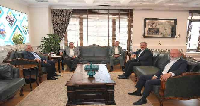Başkan Büyükkılıç’tan başkanlarla Talas’ta istişare zirvesi