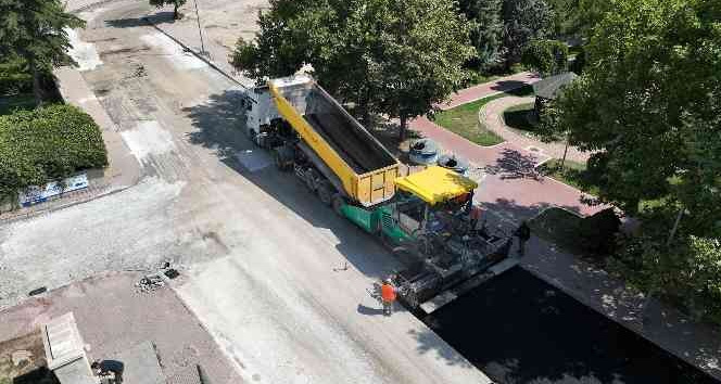 Selçuklu Belediyesi asfalt çalışmalarına devam ediyor