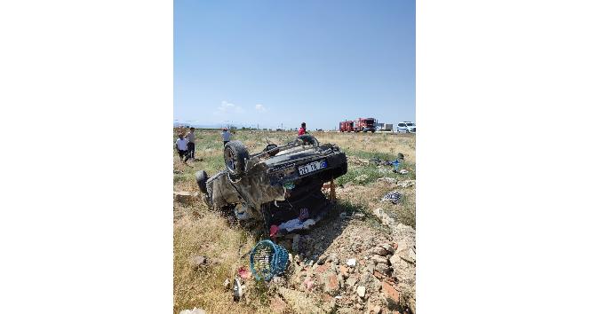 Takla atan otomobildeki aile ölümden döndü: 4 yaralı