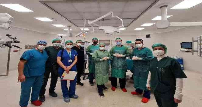 Hareket bozuklukları ‘beyin pili’yle tedavi ediliyor