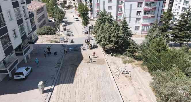 Yol yenileme çalışması başladı