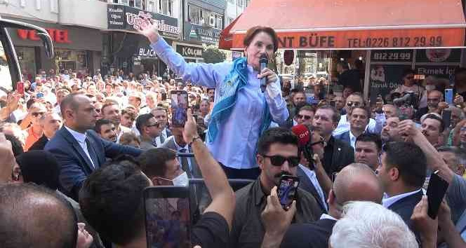 İYİ Parti Genel Başkanı Akşener, Yalova’da esnafı ziyaret etti