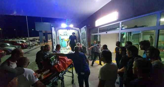 Otomobil 200 metrelik uçuruma yuvarlandı: 2 ağır yaralı