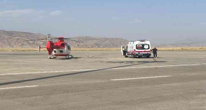 Şırnak’ta ambulans helikopter prematüre bebek için havalandı