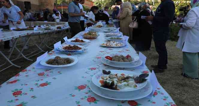Bitlis’te 74 yöresel yemek yarıştı
