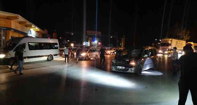 Yolun karşısına geçmek isterken canından oldu