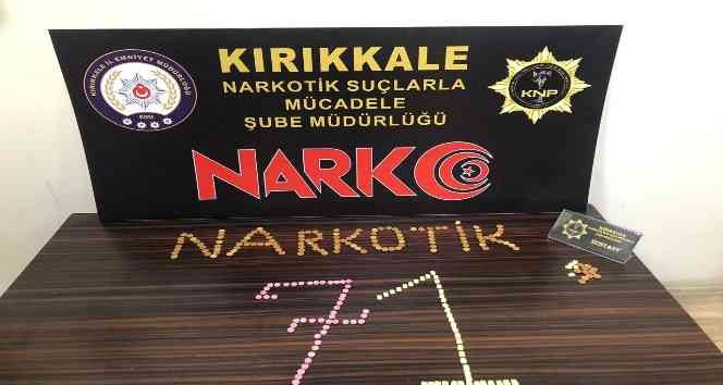 Uyuşturucu operasyonunda yakalanan 2 şüpheli tutuklandı