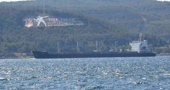 Ukrayna’dan yola çıkan mısır yüklü ‘Navi-Star’ tahıl gemisi Çanakkale Boğazı’ndan geçti