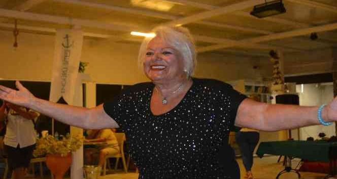 TSM’nin unutulmaz sanatçısı Ela Altın’a doğum günü sürprizi