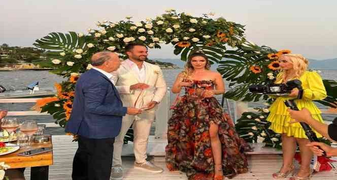 Kuşadası’nda düğün gibi nişan töreni