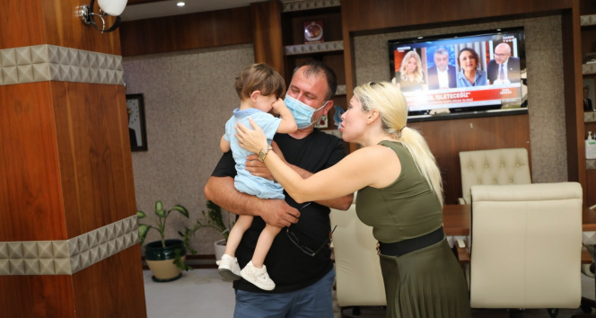 Ömer bebek tüm dünyaya umut oldu