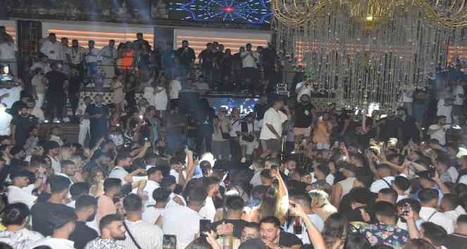 Eğlence mekanında Murda izdihamı