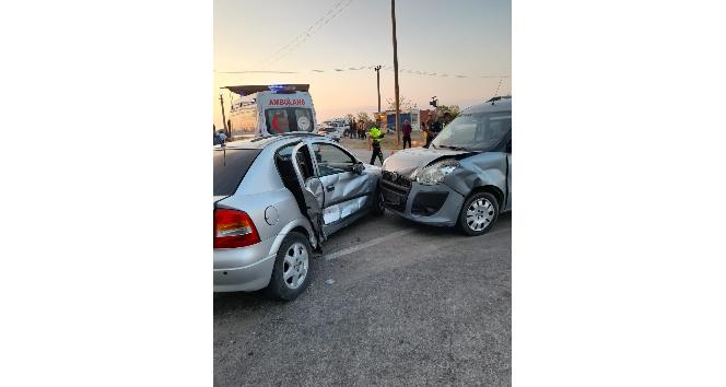 Yalova’da trafik kazası: 3 yaralı