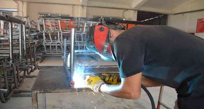 Şırnak’ta fabrika gibi okul: 3 milyon ciro elde etti