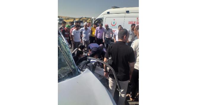 Mardin’de araçlar çarpıştı: 1 ölü, 3 yaralı