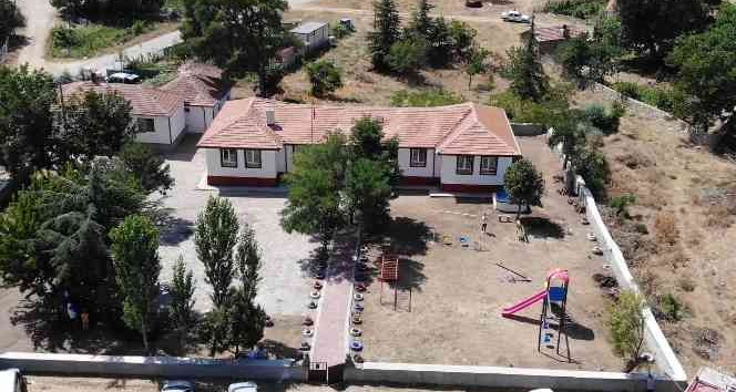 Kapatılan köy okulu, ’köy yaşam merkezi’ olarak hizmet verecek